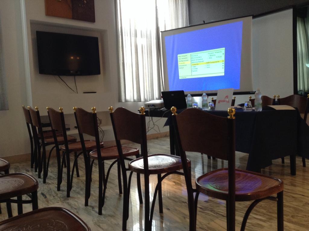 Hotel Grazia Έμπολι Εξωτερικό φωτογραφία