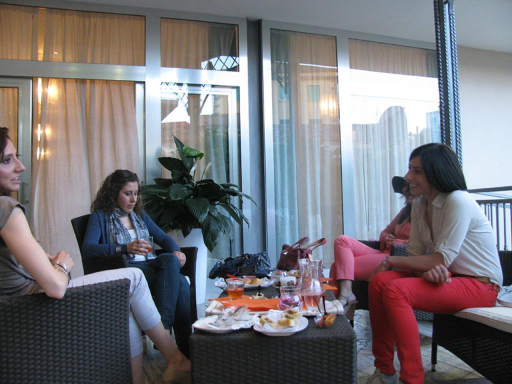Hotel Grazia Έμπολι Εξωτερικό φωτογραφία